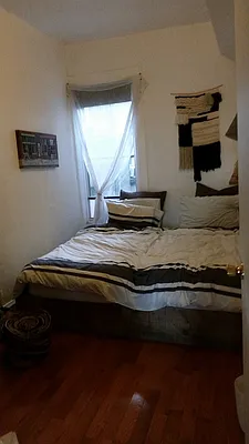 Rented by Land Line Realty Group LLC | media 17