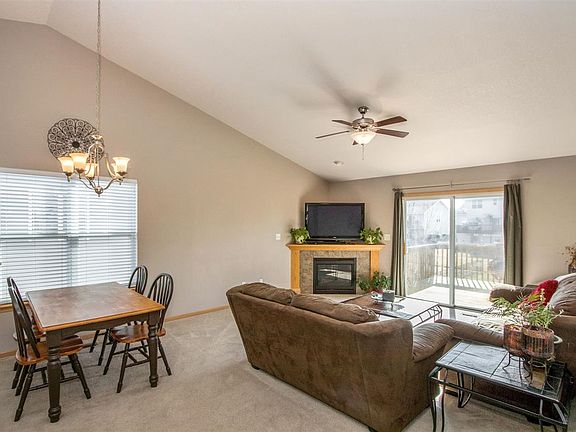 3rd image of 1695 Vandello Cir