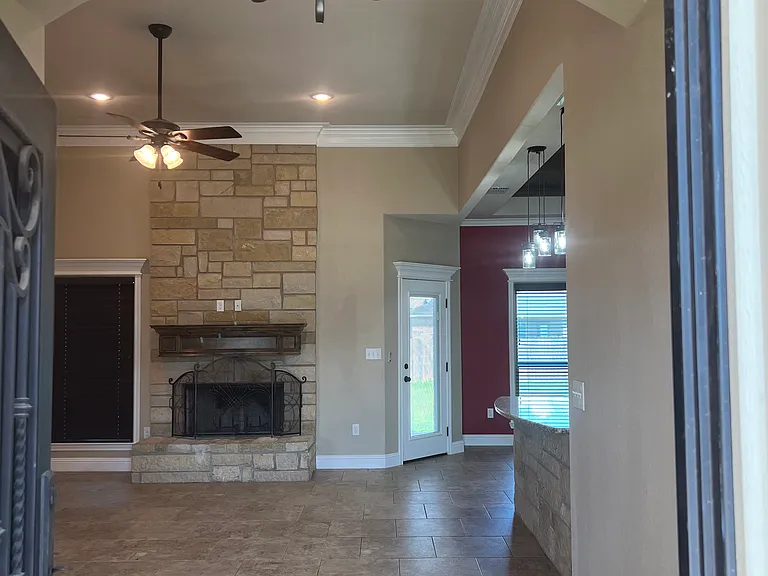 7409 Tuscany Dr — Photo 27
