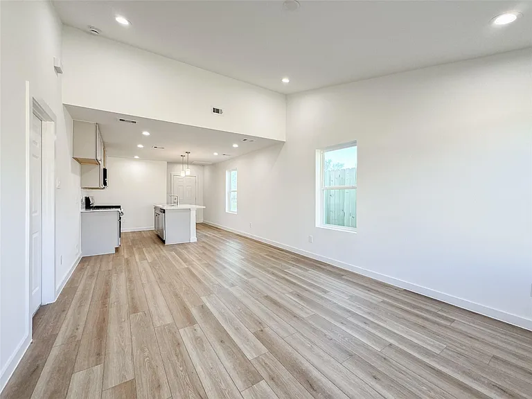 2726 Discovery Trails Ct — Photo 20