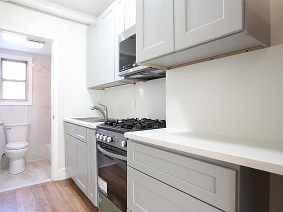 4th image of 302 Park Ave APT 3