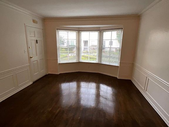 3rd image of 145 S Peck Dr APT B