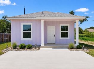 246 Post Oak Ln, Rockport, TX 78382