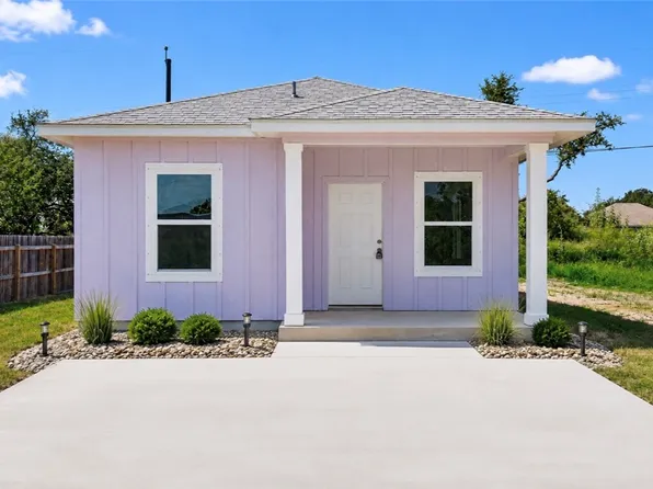 246 Post Oak Ln, Rockport, TX 78382