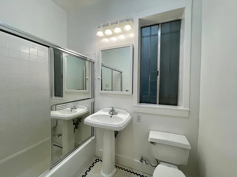 2411-2423 Post St #1021R — Photo 11