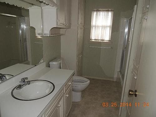 5th image of 8016 Herndon Dr