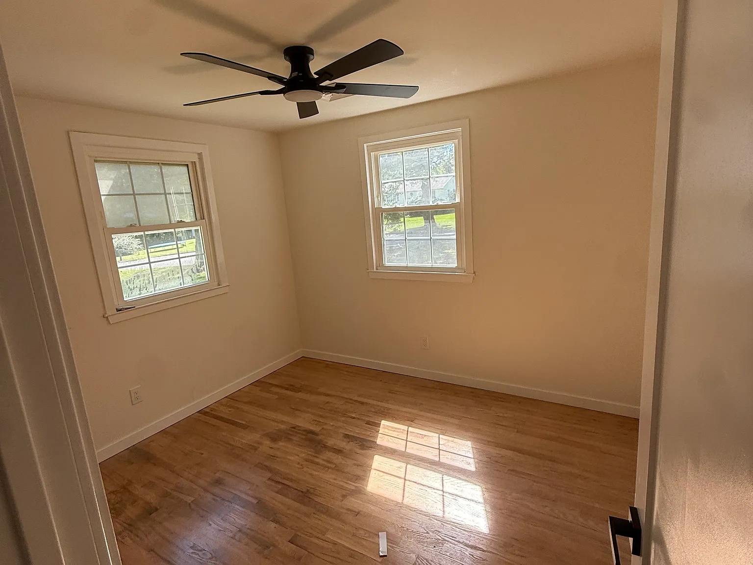 3 bed, 1088 sqft, $2,500 — Photo 4