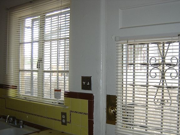 5th image of 219-223 Walter St SE #219-A