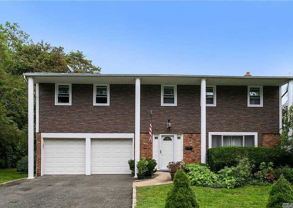 1st image of 134 Hilton Ave