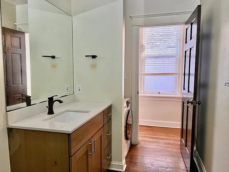 223 Pine St — Photo 9