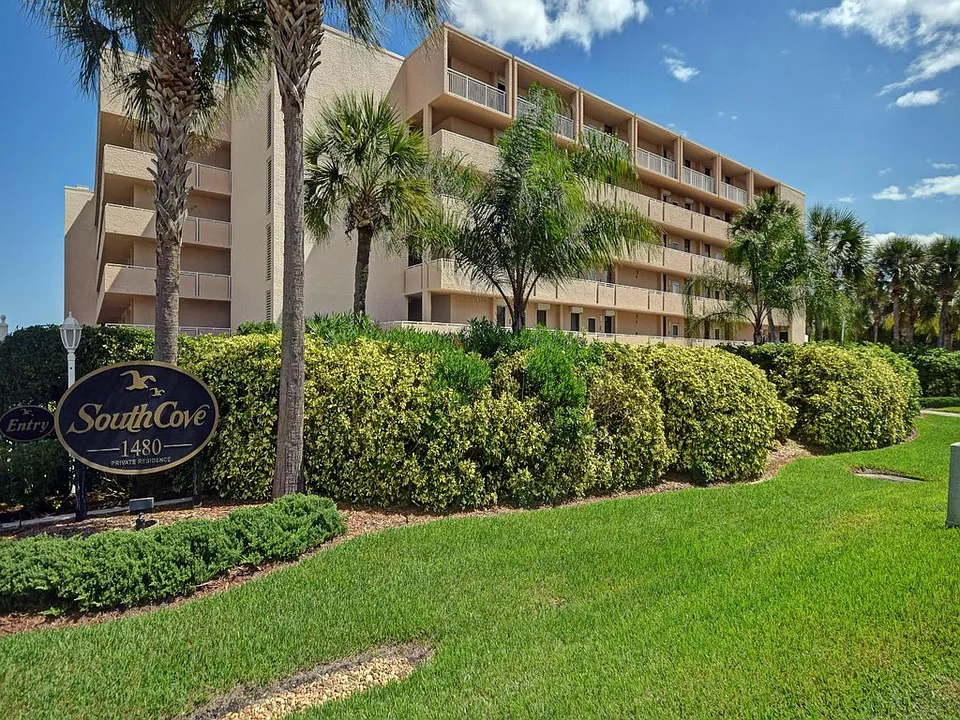 1480 Ocean Dr #5G