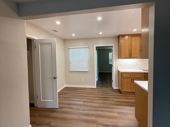4th image of 234 N Drexel Ave