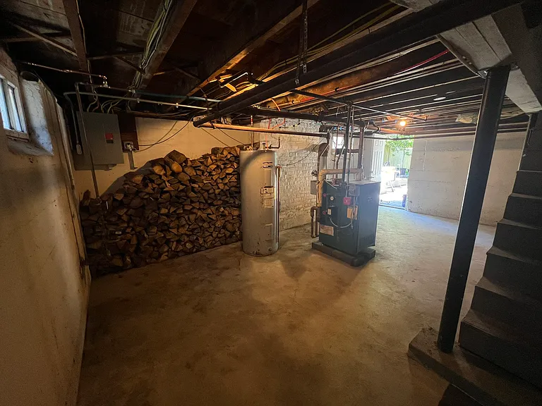 134 Pierce Rd — Photo 37