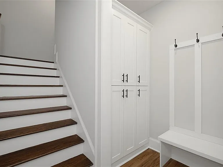 1452 Woodland Hills Dr NE — Photo 41