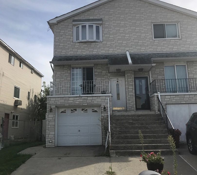 1st image of 46 Regis Dr