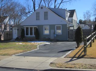 807 Scotia Rd, Philadelphia, PA 19128