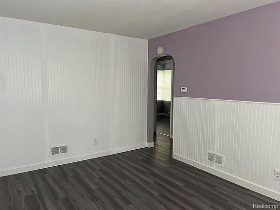 4th image of 801 Hubbard Ave