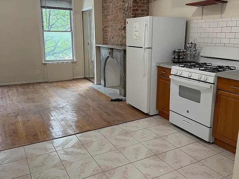 93 McGuinness Blvd #2 — Photo 11
