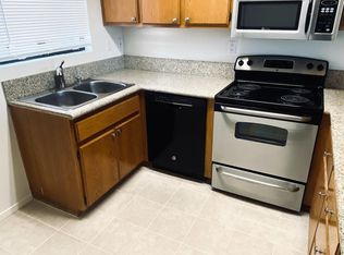306 Elm Ave, Long Beach, CA 90802