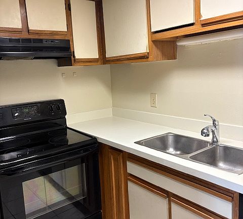 5th image of 4153 S Semoran Blvd APT 4