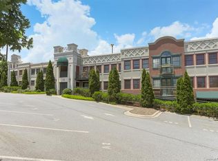 37 Hiawassee St #304, Asheville, NC 28801