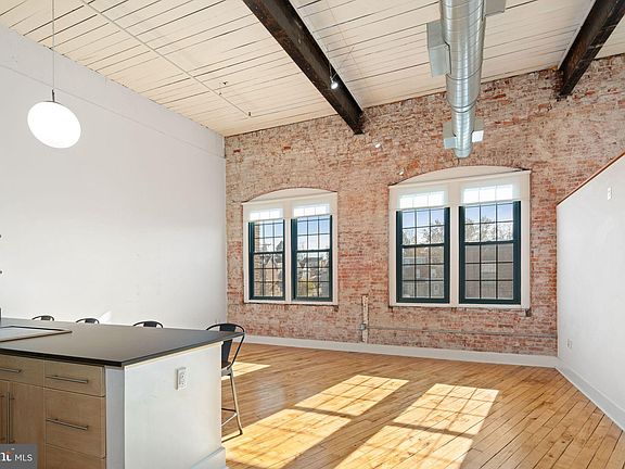 3rd image of 200 Lincoln Ave Ste 302