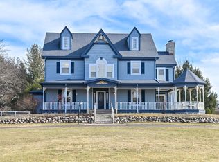 8940 N Upper River Rd, River Hills, WI 53217