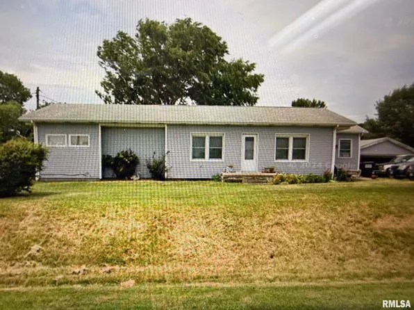 577 State Rte #48, Morrisonville, IL 62546