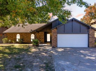 304 S Fir Ave, Broken Arrow, OK 74012