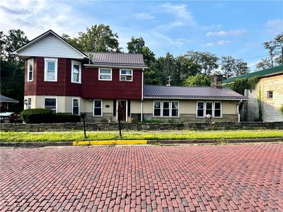 67 W Main St, Adena, OH, 43901