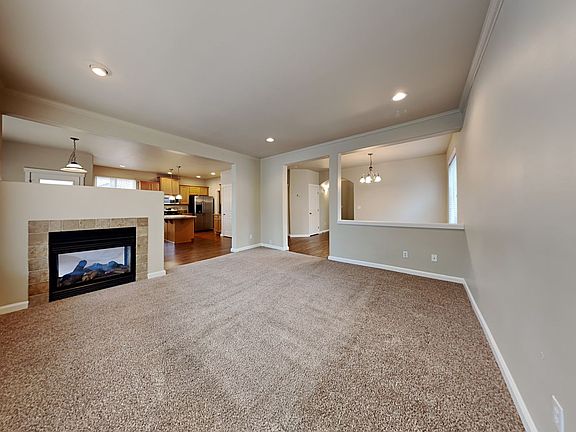 5th image of 17206 139th Avenue Ct E
