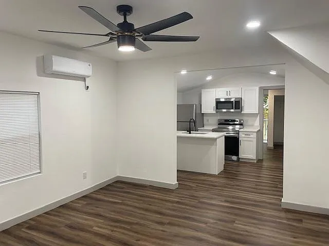 1 bed, 600 sqft, $1,700 — Photo 2