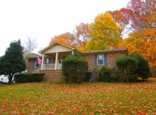 673 Cora Rd, Cookeville, TN 38501