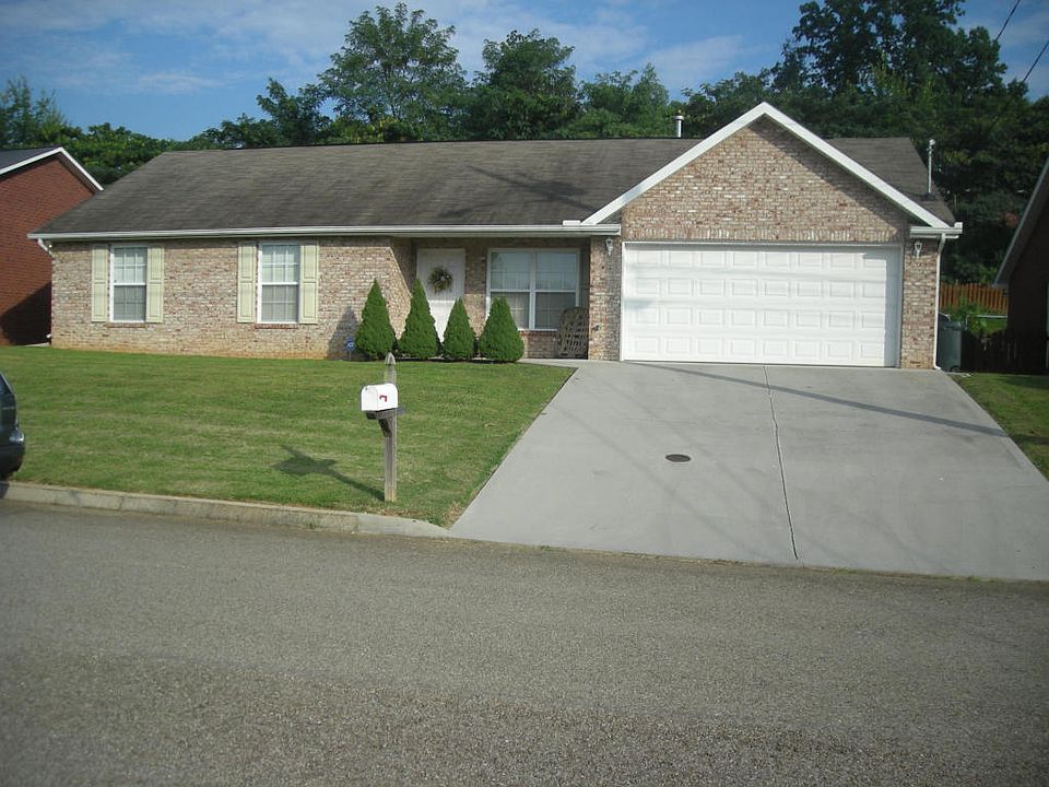 1st image of 1822 Tillery Square Ln