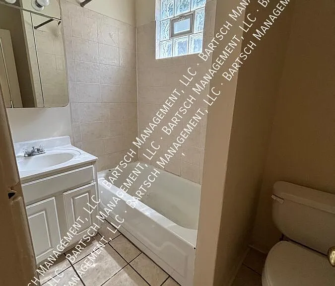 1319 E Albion St — Photo 10