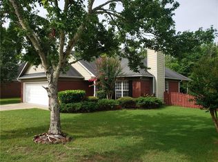 6 Lincolnshire Ln, Phenix City, AL 36870