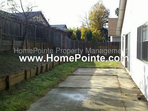 5th image of 9412 Williamette Way