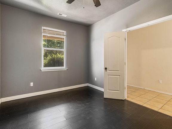 5th image of 9415 Upper Meadow Ave SW