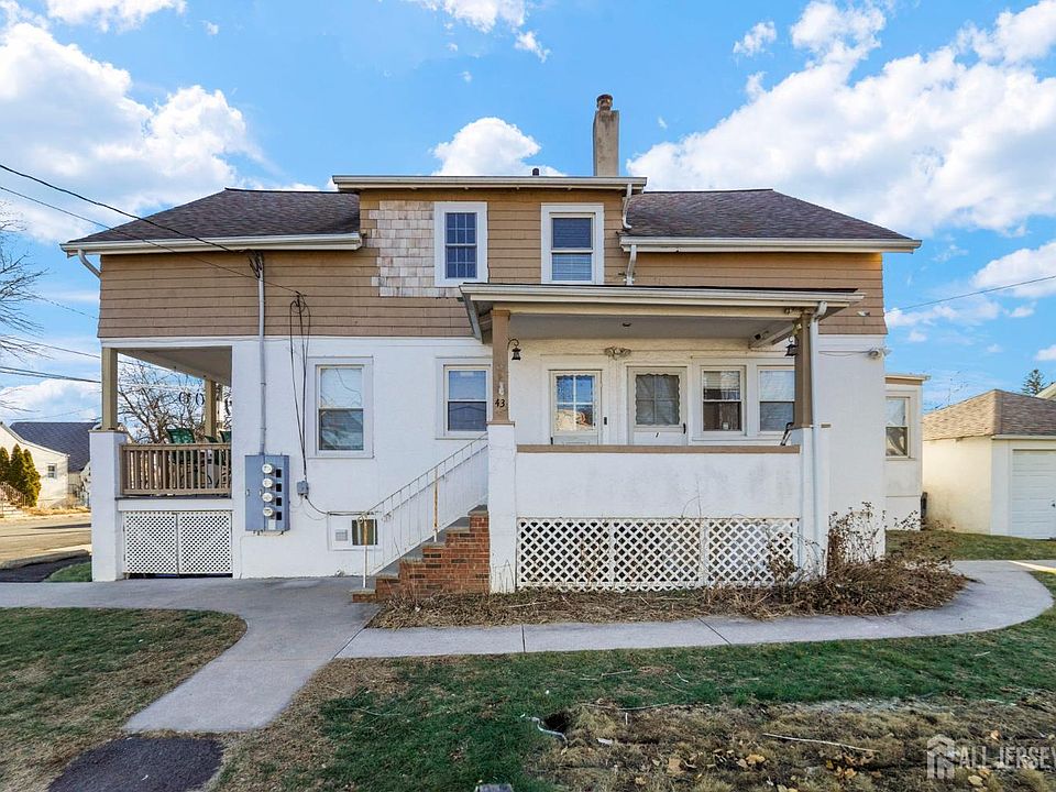 1st image of 43 Hillcrest Ave