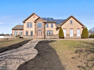 24 Nicholas Dr, Sicklerville, NJ 08081