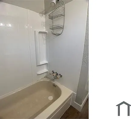 3117 N Lindsay Ave — Photo 4