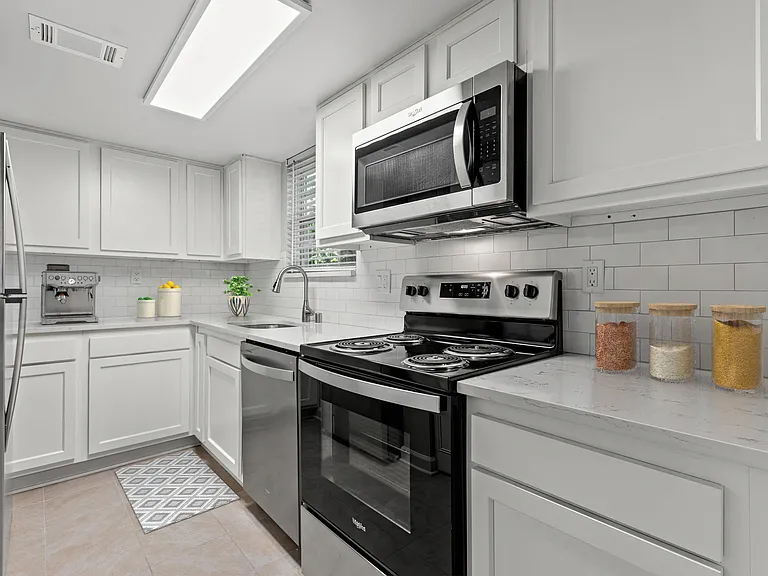 Merrick Place — Photo 40