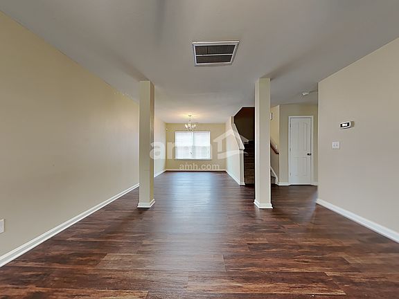 3rd image of 4005 Vershire Ave