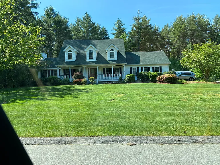 16 Carlisle Dr — Photo 7