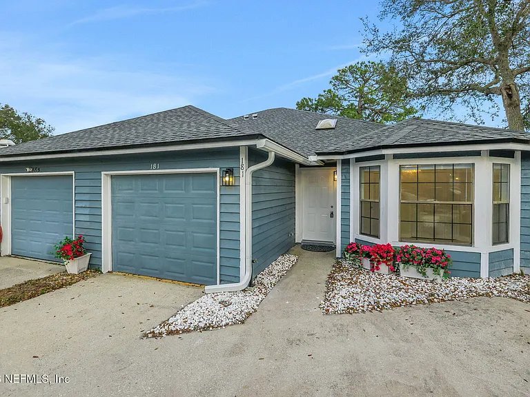 181 Aruba Ln — Photo 43