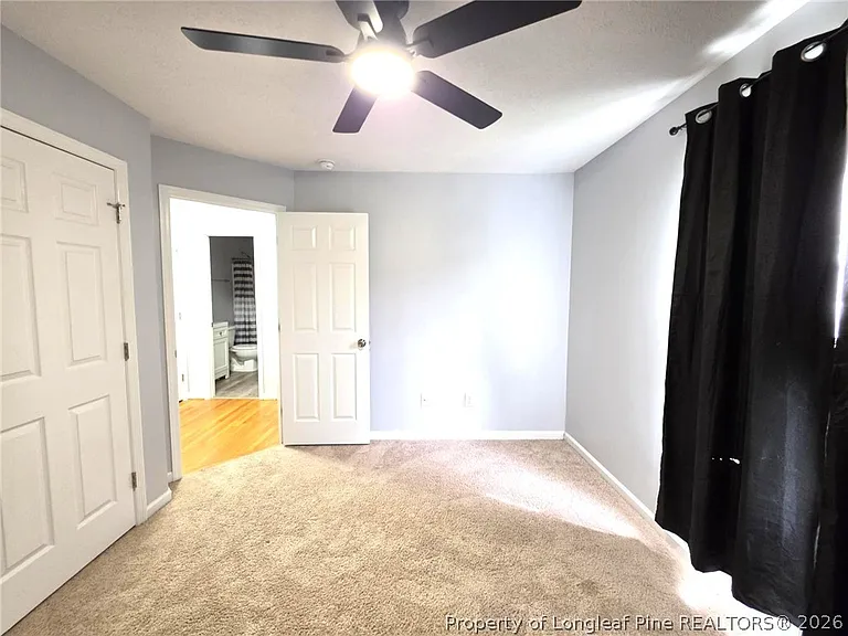 910 Foxhunt Ln — Photo 33