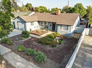 17440 Blythe St, Northridge, CA 91325