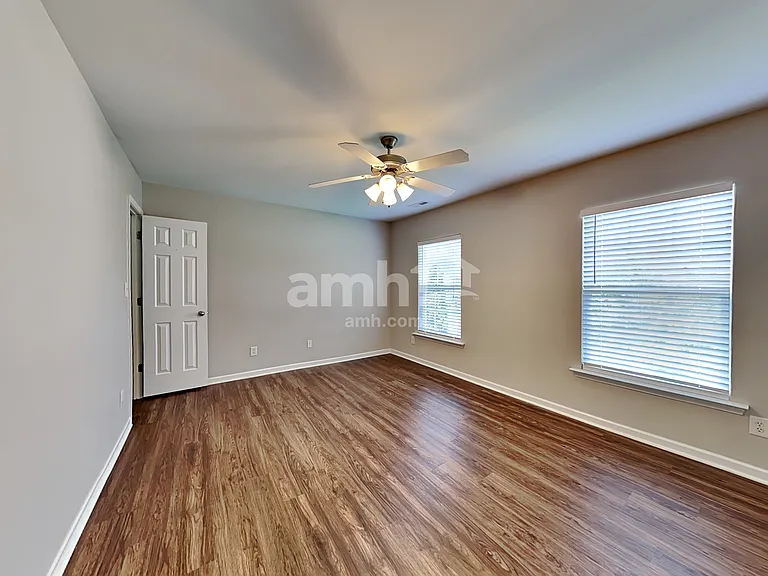 1933 Sterling Hill Dr — Photo 15