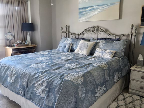 3rd image of 4830 Carnation Cir APT 302