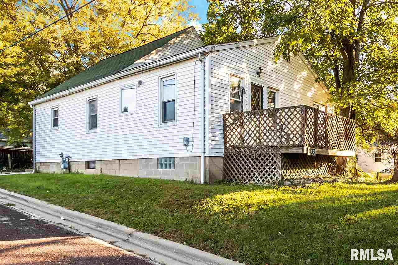 233 Margaret Dr photo 1